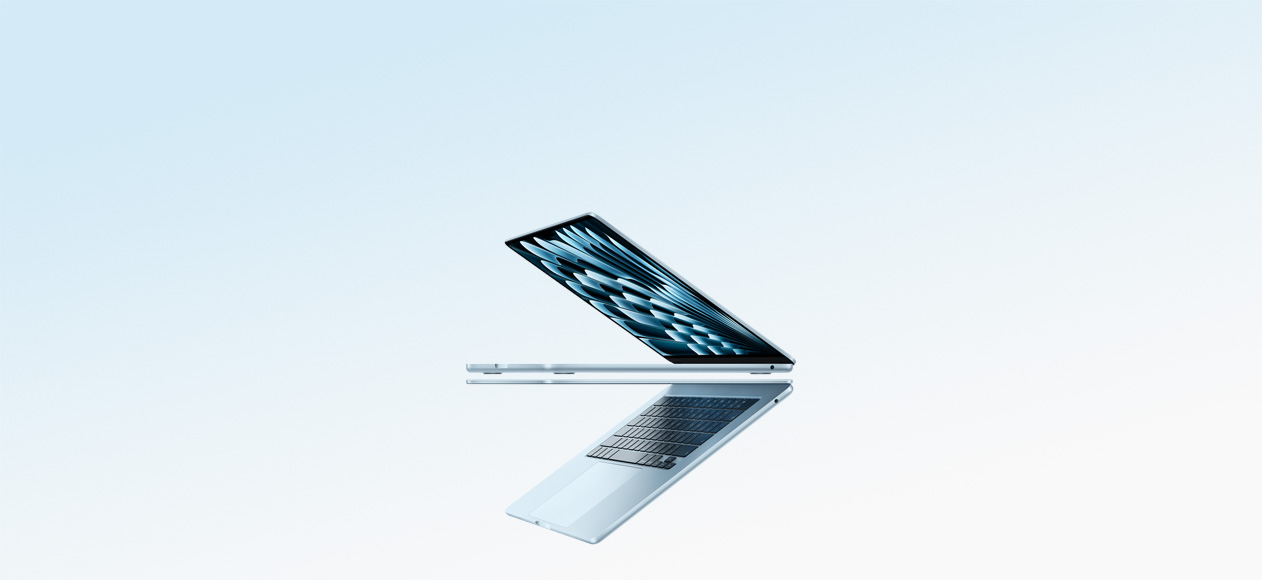 Два MacBook Air лаптопа в небесносиньо във форма на стрела, подчертаваща тесния профил